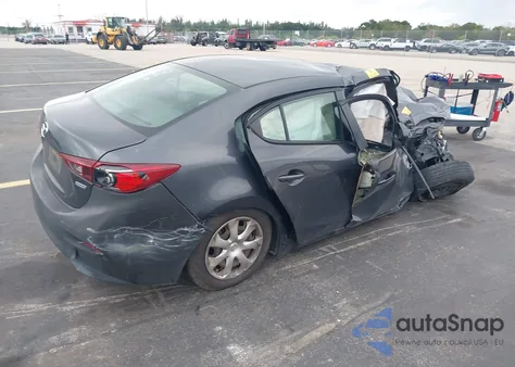 2015 Mazda Mazda3 I Sport z USA, uszkodzony, nr VIN 3MZBM1U71FM180036